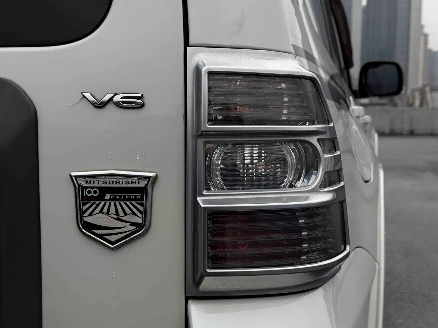 Mitsubishi Pajero (Import) 2018 3.0L Automatic Standard Edition фото 15