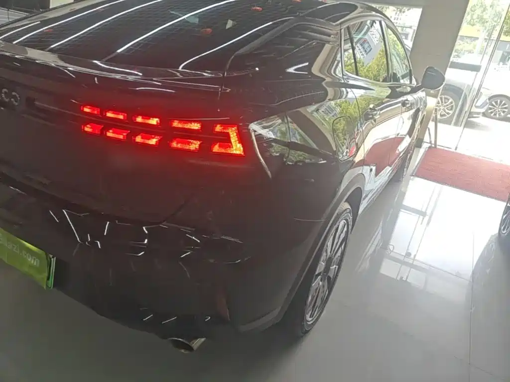 Lynk & Co 05 EM-P 2022 2021 1.5TD PHEV HALO
