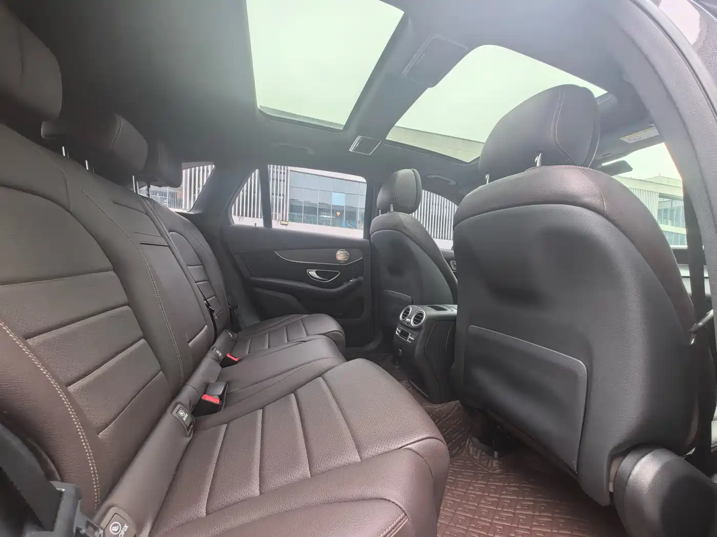 Mercedes-Benz GLC 2020 GLC 260 L 4MATIC Luxury фото 16