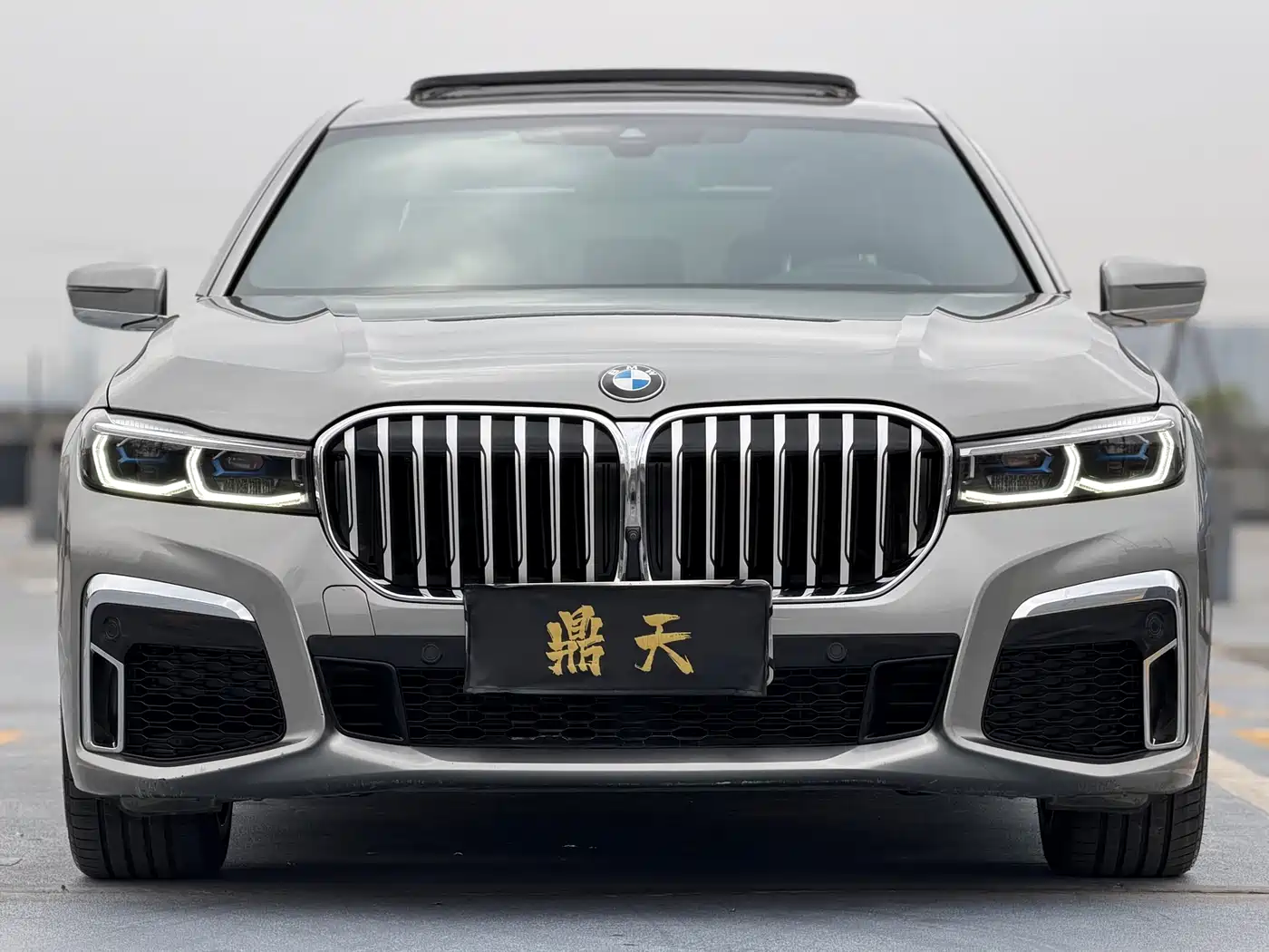 BMW 7 SERIES