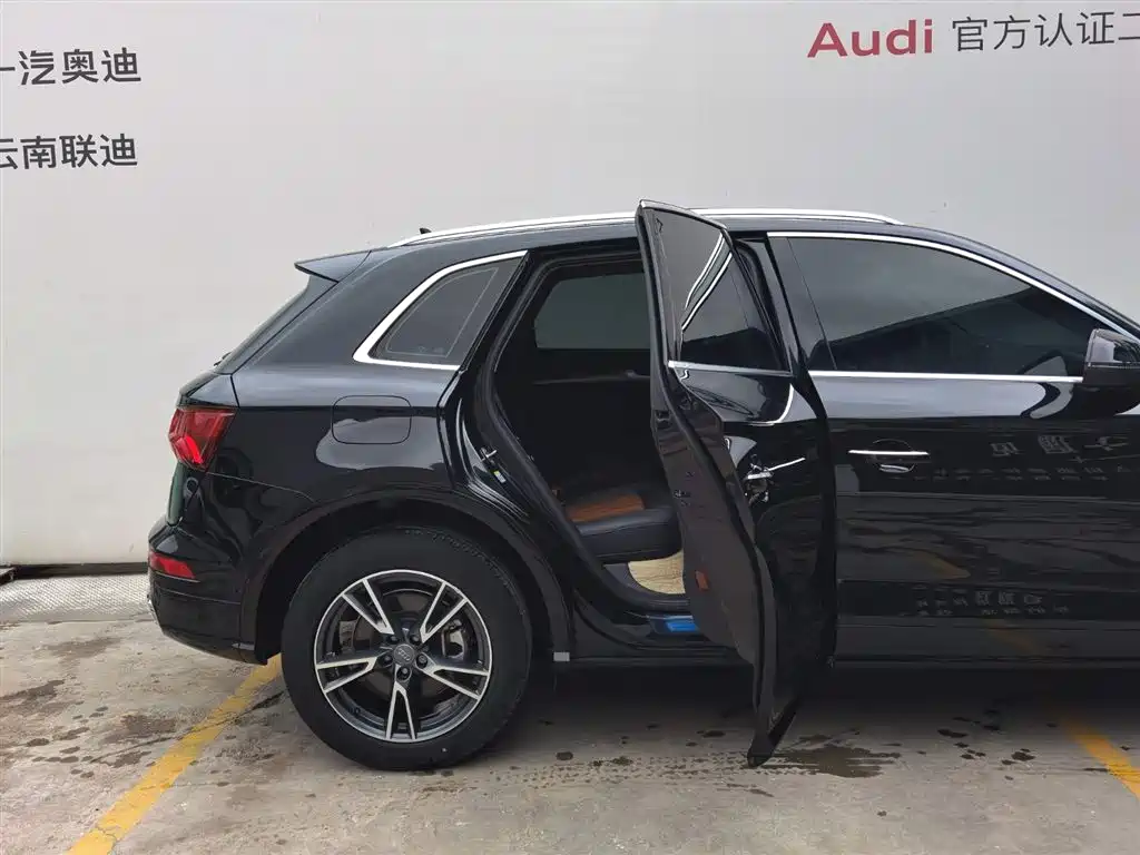 Audi Q5L 2020 45 TFSI Exclusive Fashion фото 24