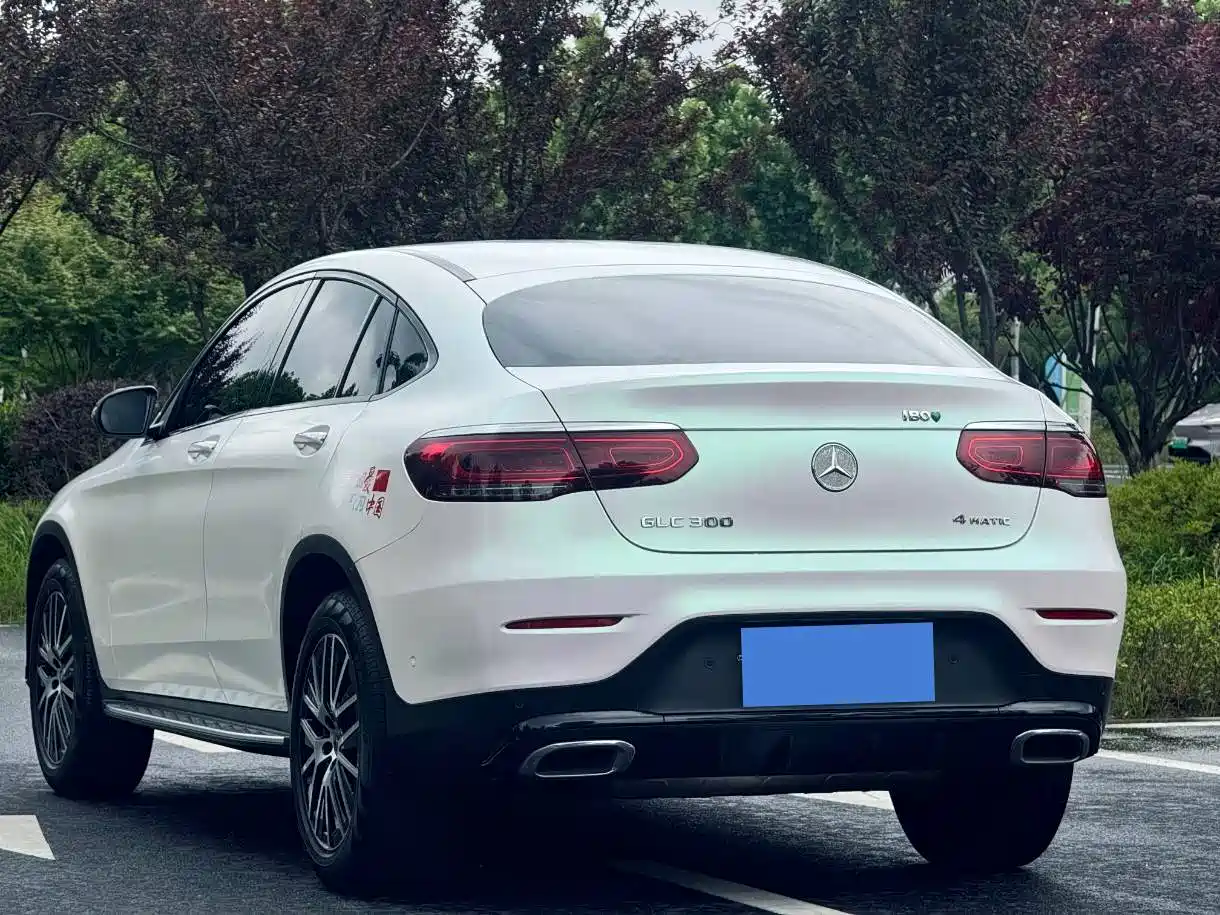 Mercedes-Benz GLC Coupe 2022 Facelift GLC 300 4MATIC Coupe SUV фото 5