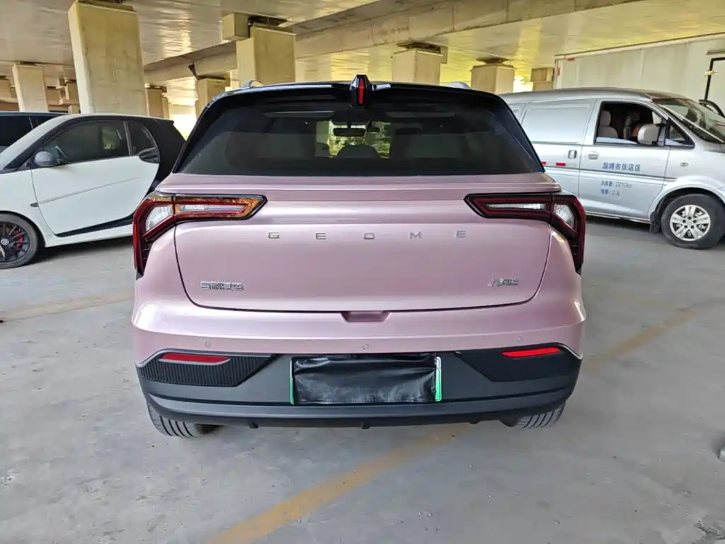 Фото 6 - Geely Geometry E Firefly