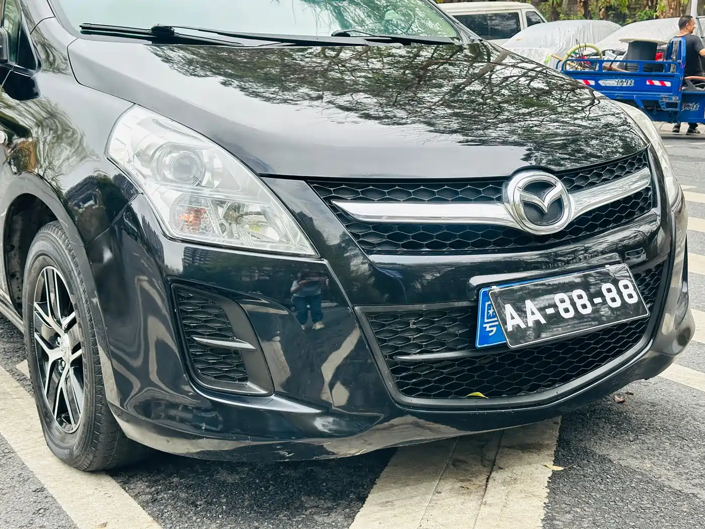 Mazda 8 2013 2013 2.5L Elite