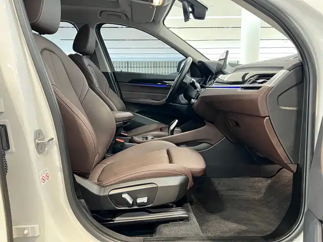 BMW X1 2022 sDrive25Li Leading — фото 5
