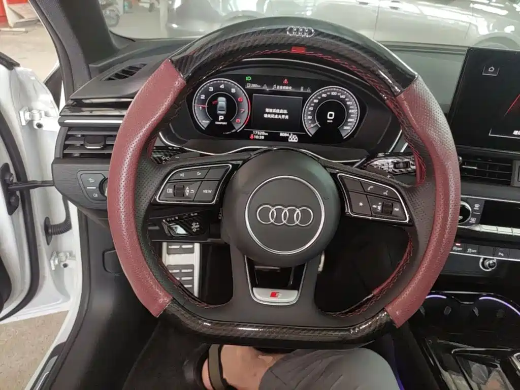 Audi A4L 2025 2025 2 Million Celebration Edition 40 TFSI Luxury Dynamic