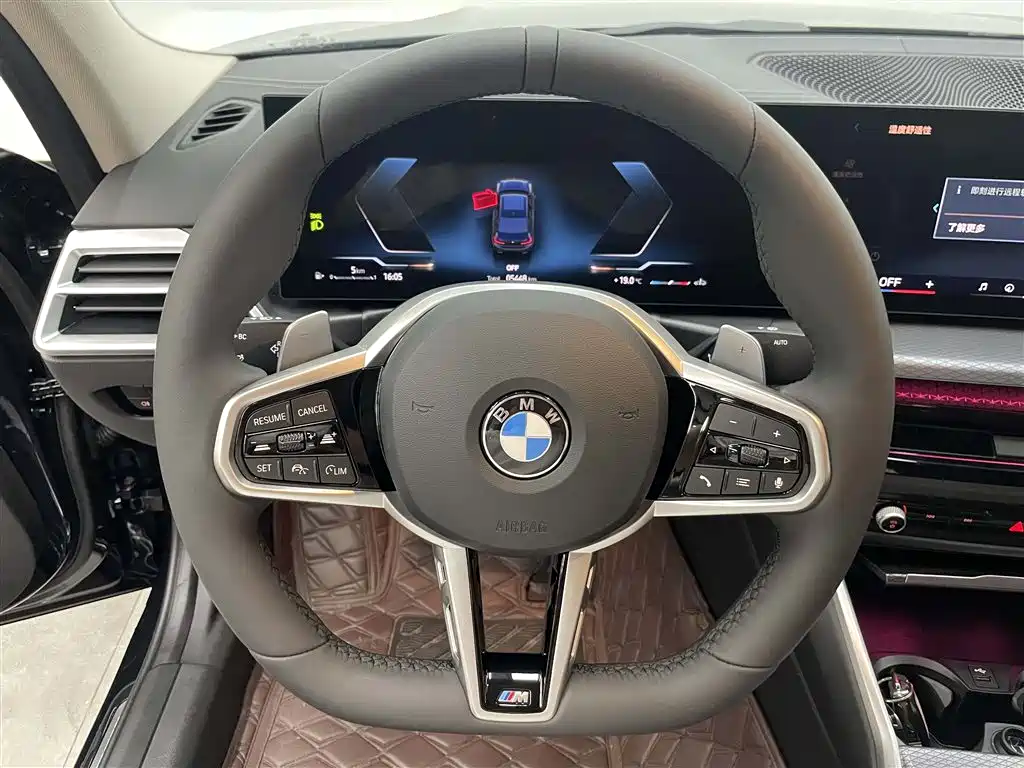 BMW 3 Series 2025 330Li M Sport Night Edition фото 9
