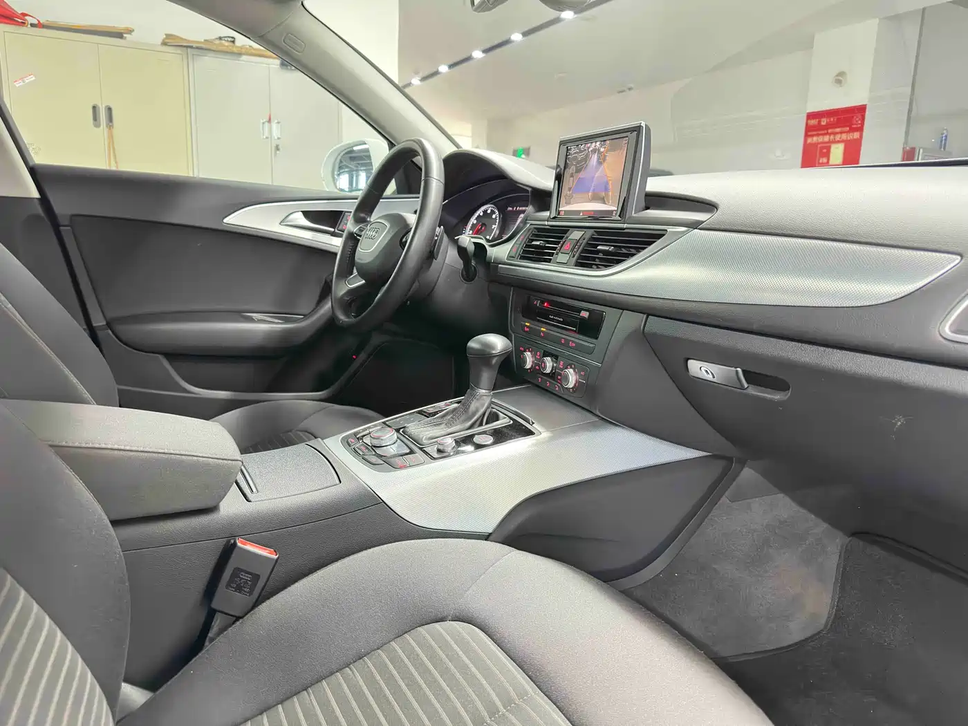 Audi A6L 2014 TFSI Standard фото 16