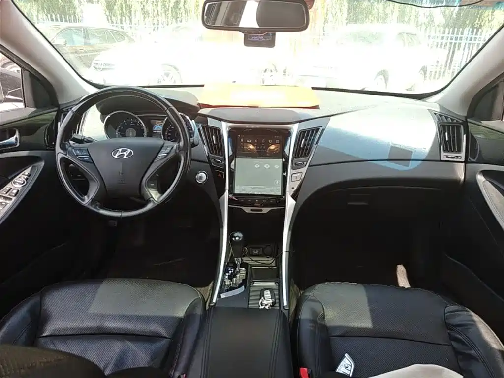 Hyundai Sonata 2014 2.4L Automatic Luxury Edition China IV фото 10