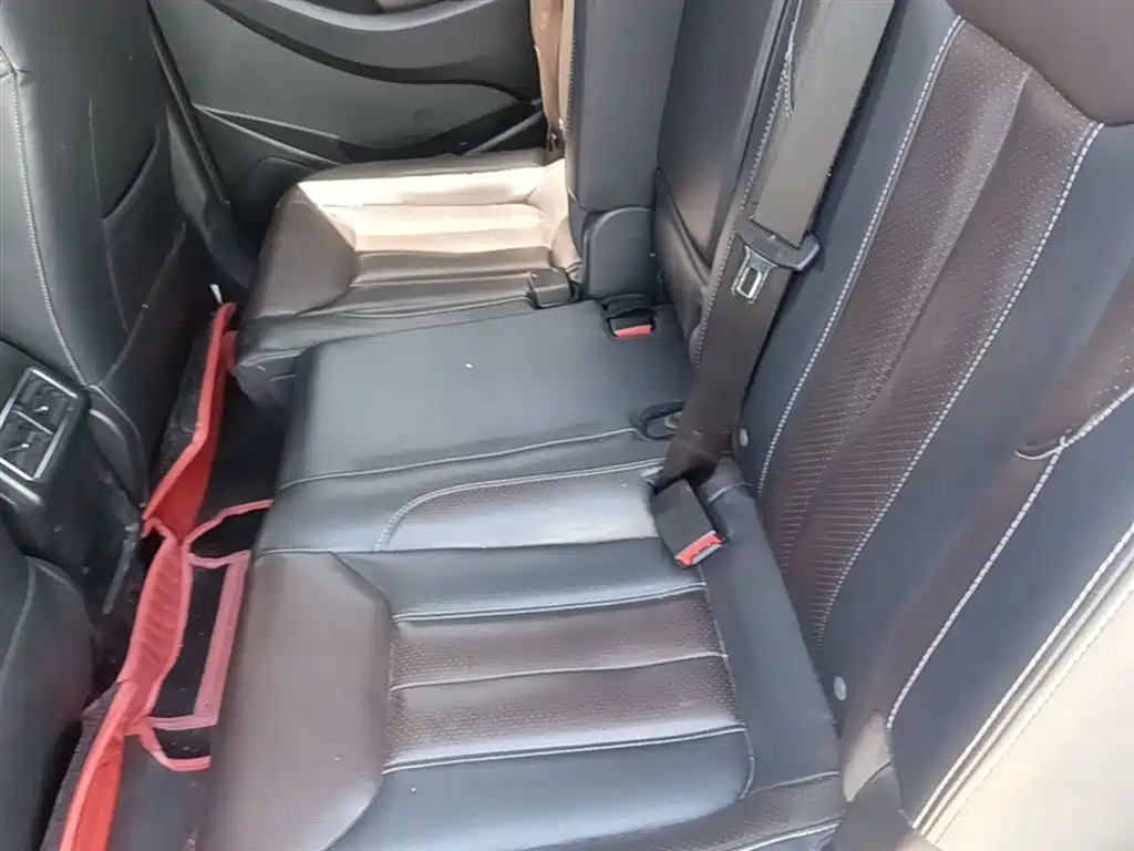 Dongfeng Fengguang Fengguang 580 2019 2018 1.5T CVT Luxury
