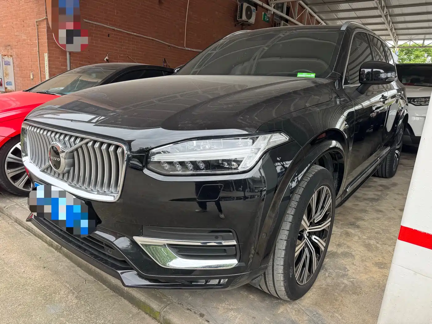 VOLVO XC90