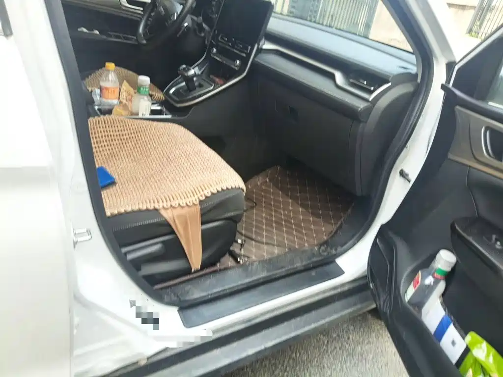 Фото 19 - Haval M6