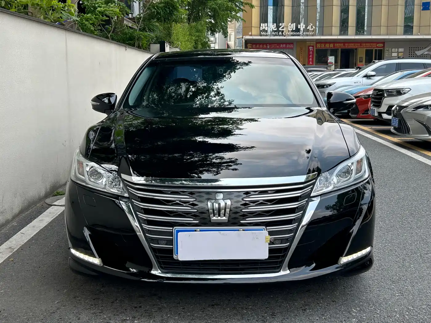 Toyota Crown 2015 2.0T Fashion фото 2