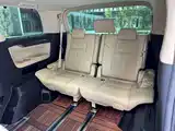 Фото 20 - Toyota Vellfire