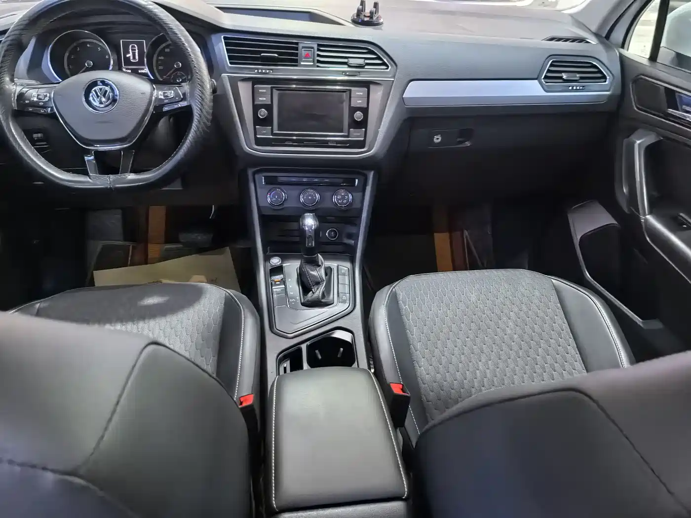 Volkswagen Tiguan L 2020 330TSI Auto 2WD Trend China VI фото 8