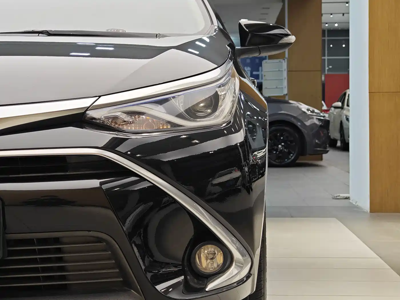 Toyota Levin 2016 Hybrid 1.8H GS E-CVT Elite Sunroof фото 2