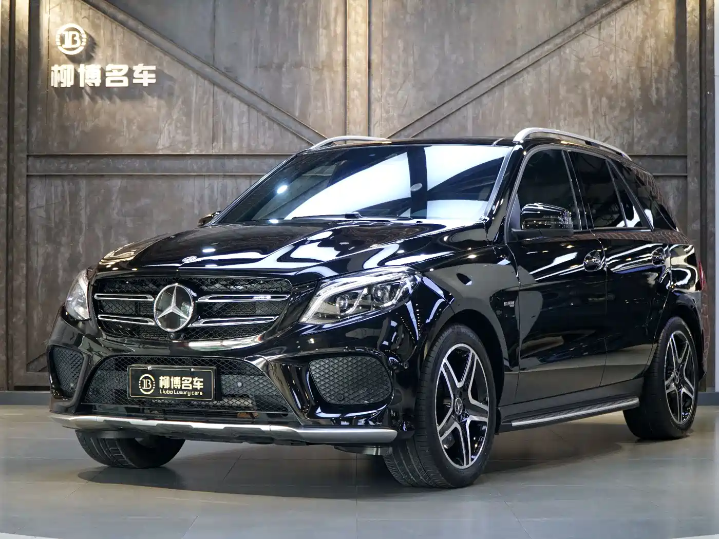 Mercedes-Benz GLE AMG 2017 AMG GLE 43 4MATIC
