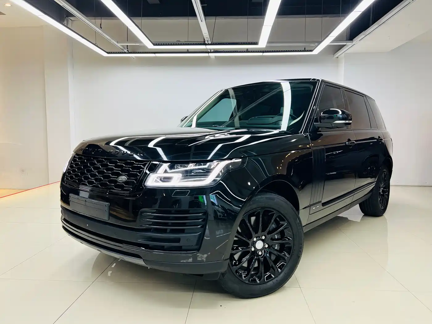 Land Rover Range Rover 2018 3.0 SC V6 Vogue Heritage Extended Edition