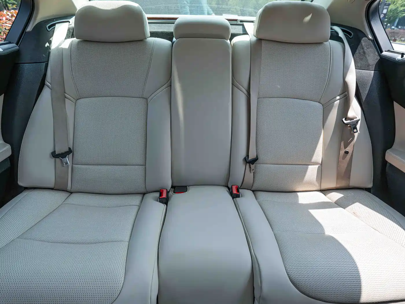 BMW 7 Series 2010 760Li фото 23