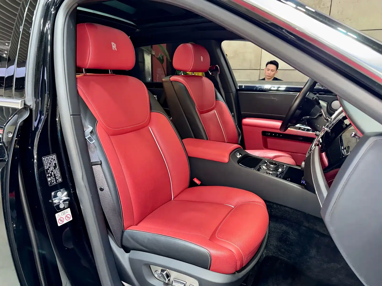 Фото 24 - Rolls-Royce Ghost