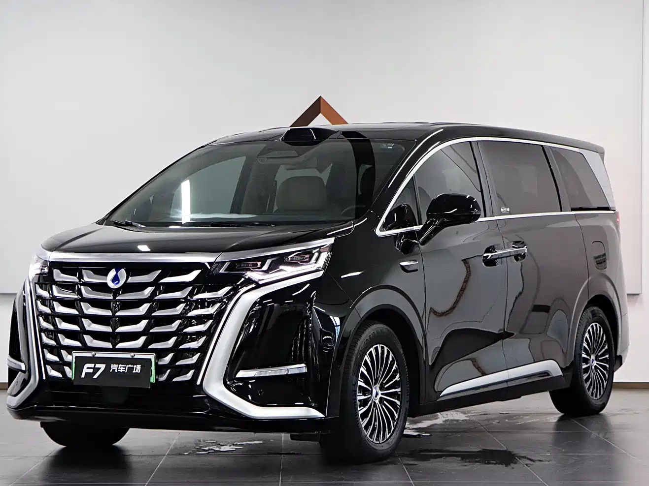 Denza D9 2025 DM-i Smart Drive Edition 1020 AWD Prestige