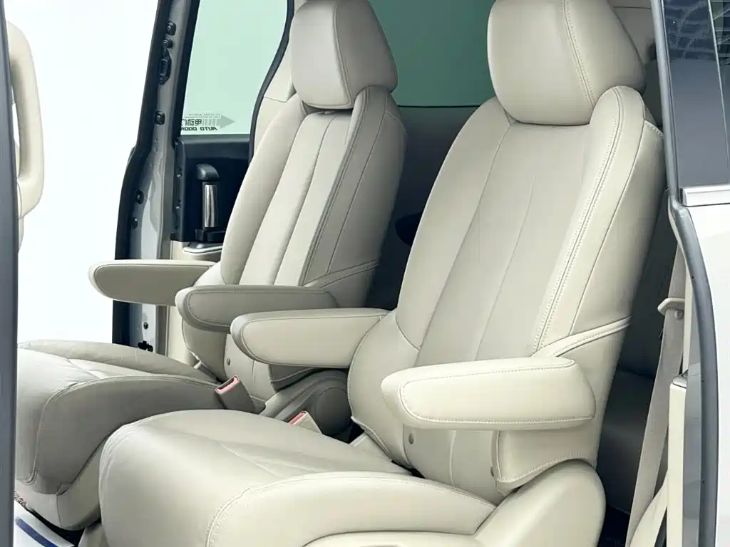 Buick GL8 2018 28T Luxury Model China VI фото 6