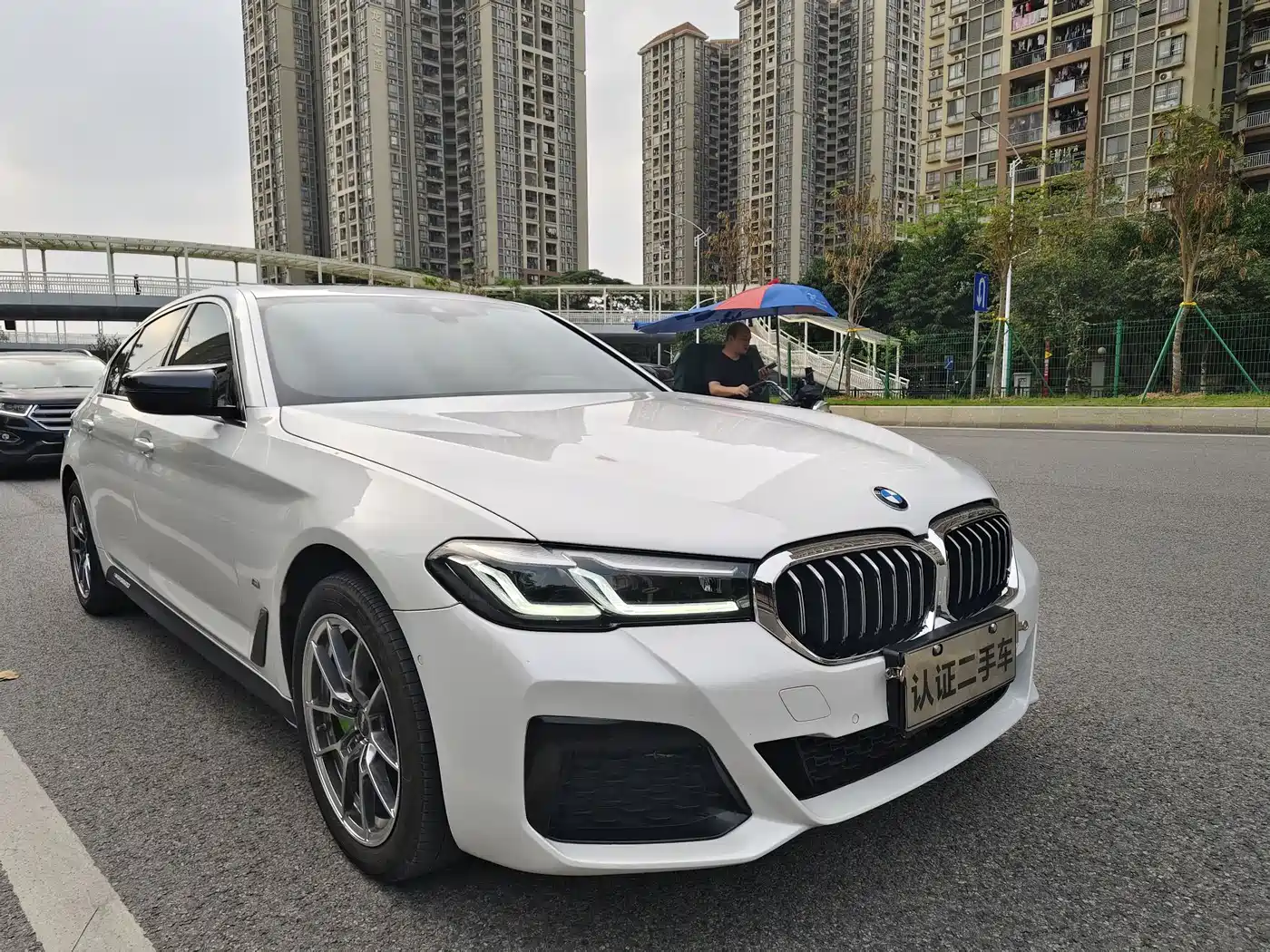 BMW 5 Series 2021 525Li Luxury Package фото 3