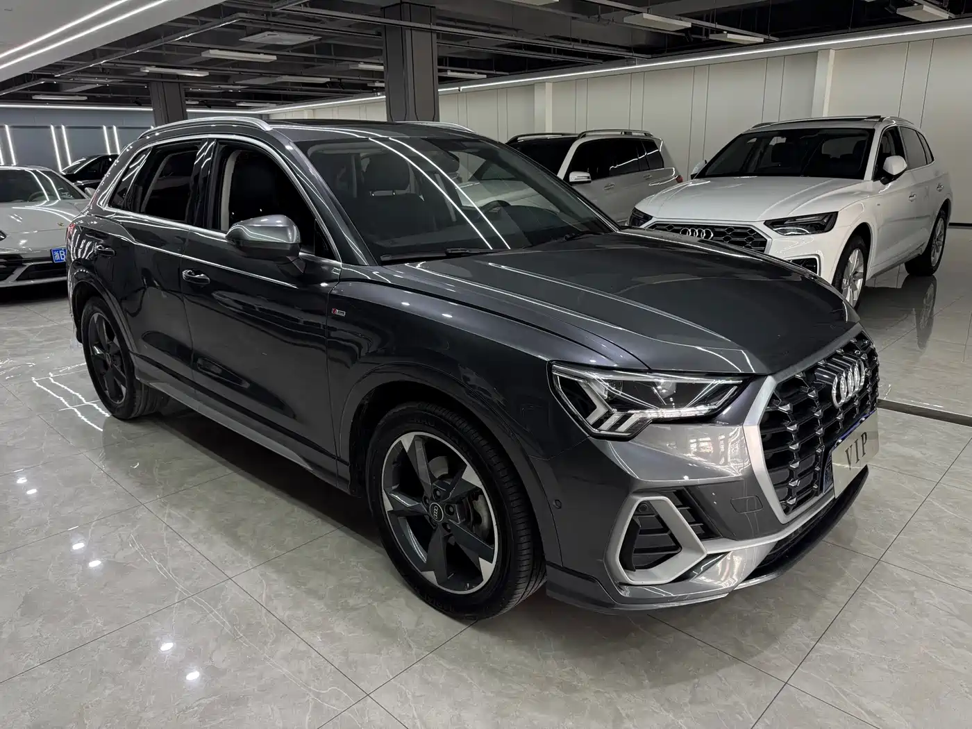 Фото 3 - Audi Q3