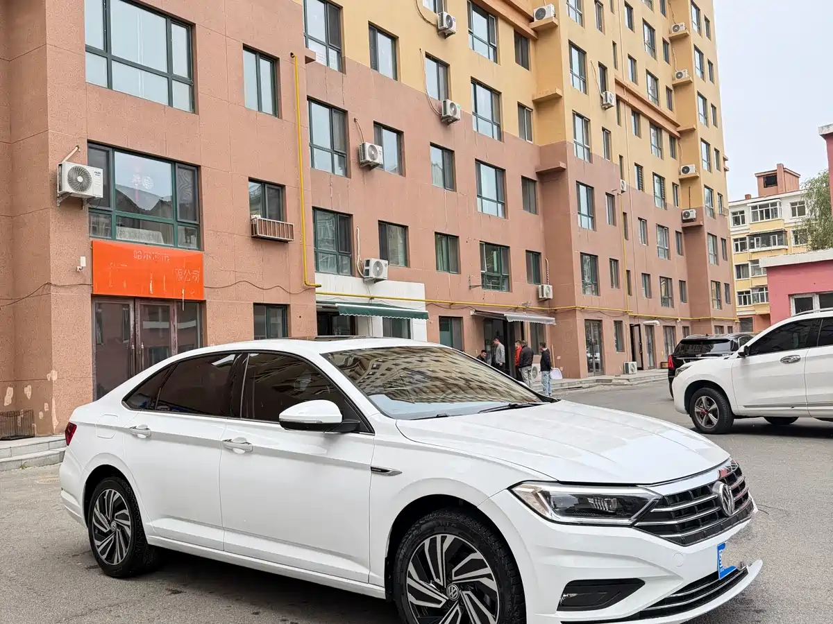 Volkswagen Sagitar 2022 280TSI DSG Soaring Edition фото 3