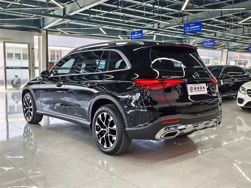 Mercedes-Benz GLC 2023 GLC 260 L 4MATIC Sport 5-seater фото 23