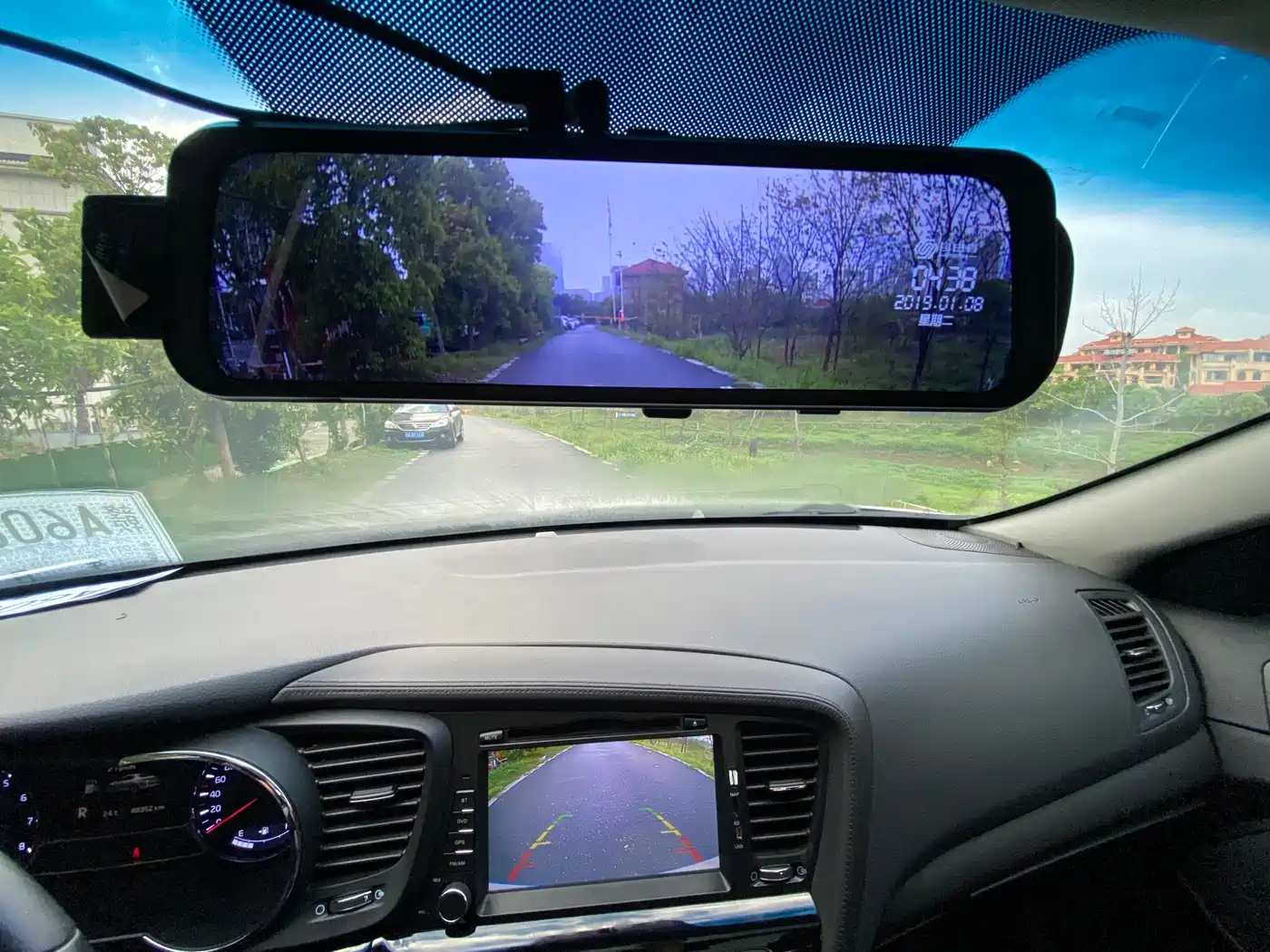 Kia K5 2015 2.0L Automatic LUX фото 17