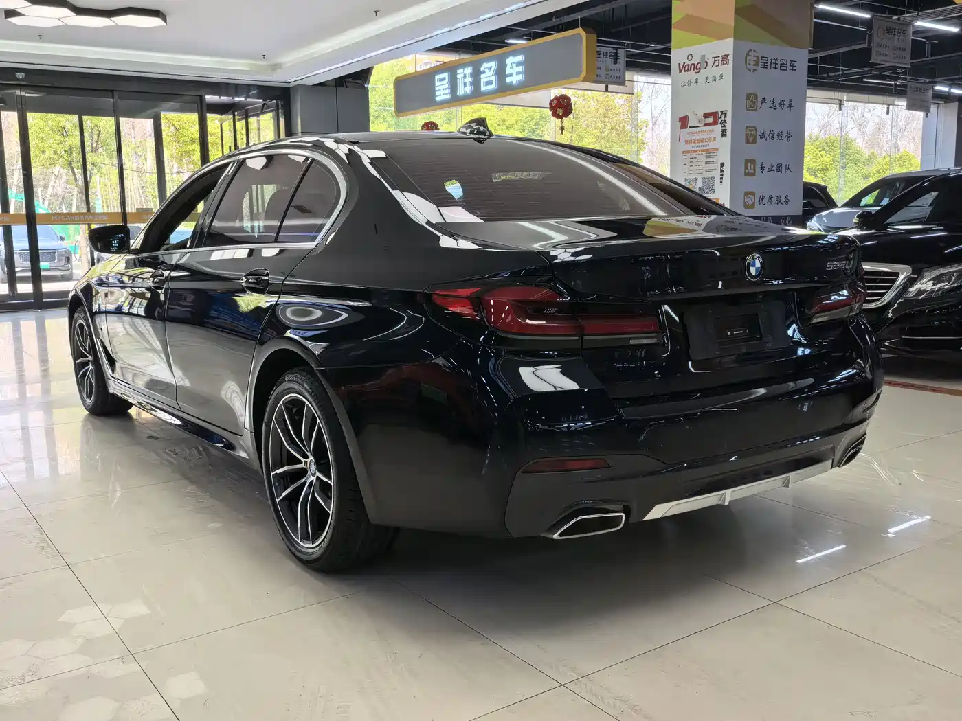BMW 5 Series 2022 Model Second Facelift 525Li M Sport Package фото 7