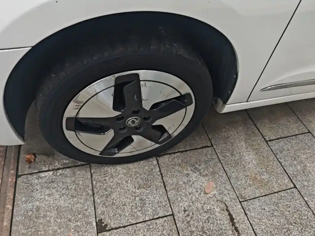 Dongfeng Aeolus Dongfeng Fengshen E70 2022 2021 Facelift 360H Battery Swap Version