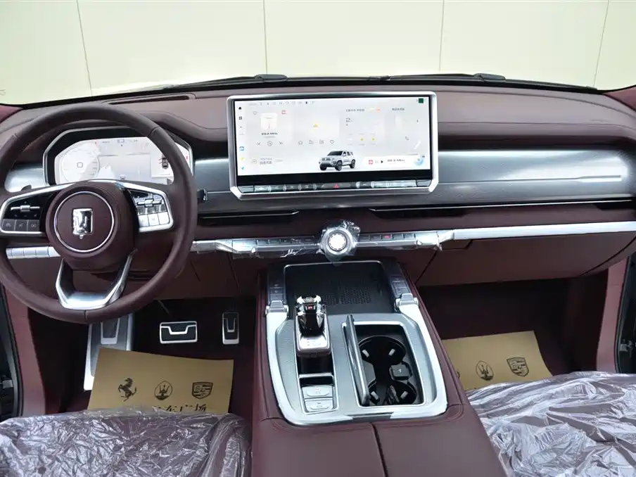 TANK TANK 700 NEW ENERGY