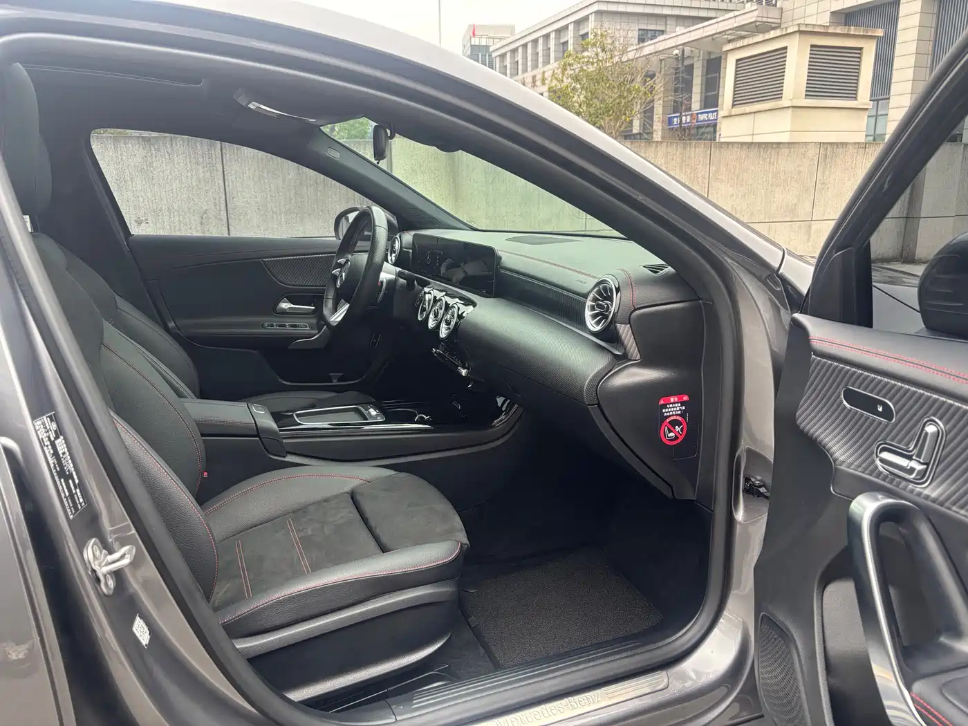Mercedes-Benz A-Class 2025 Facelift A 200 L Fashion Edition фото 7