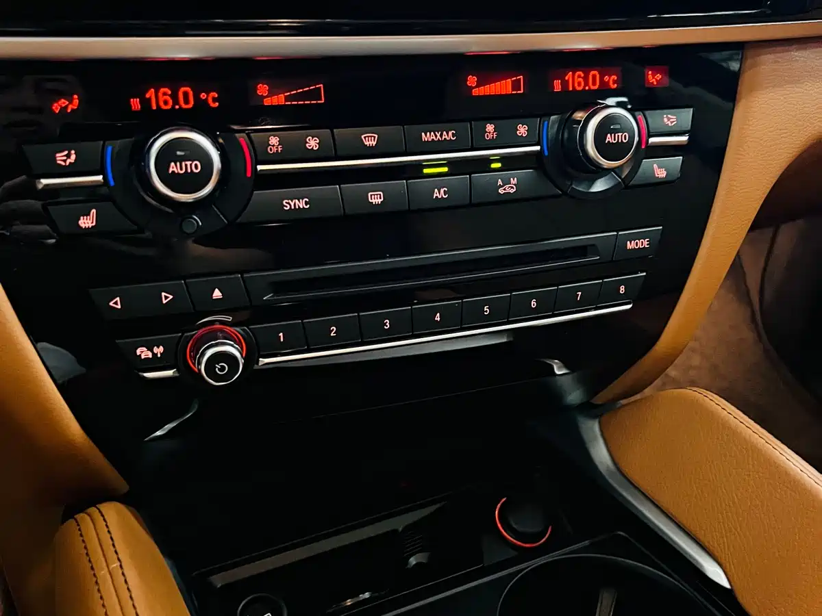 BMW X6 2017 xDrive35i Leading фото 14