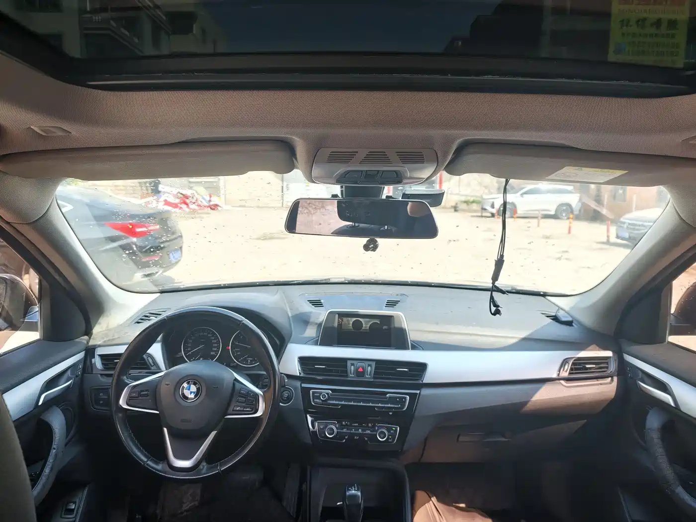 BMW X1 2016 sDrive18Li Premium Model фото 8