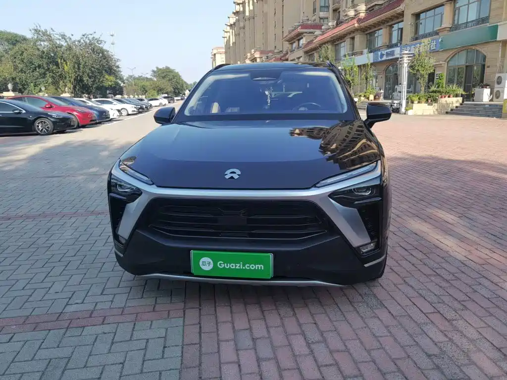 Фото 3 - NIO ES8