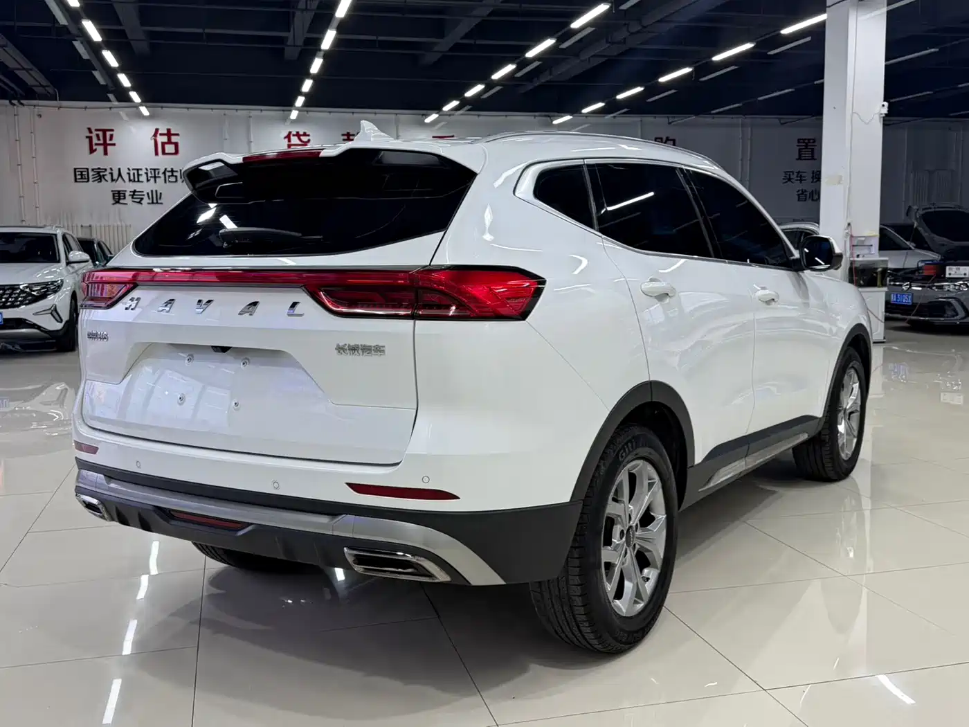 Photo 6 - Haval H6