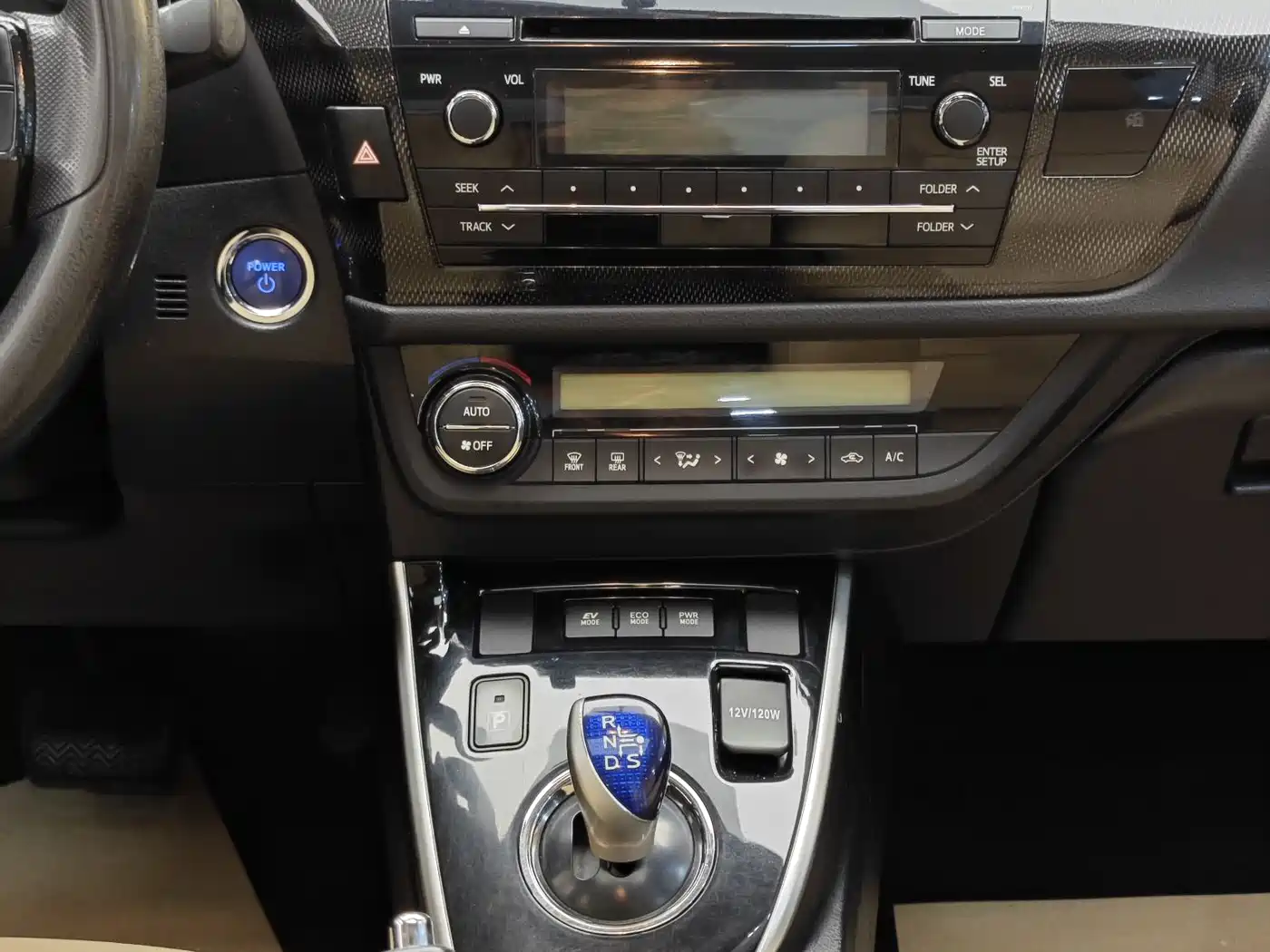 Toyota Levin 2016 Hybrid 1.8H GS E-CVT Elite Sunroof фото 18