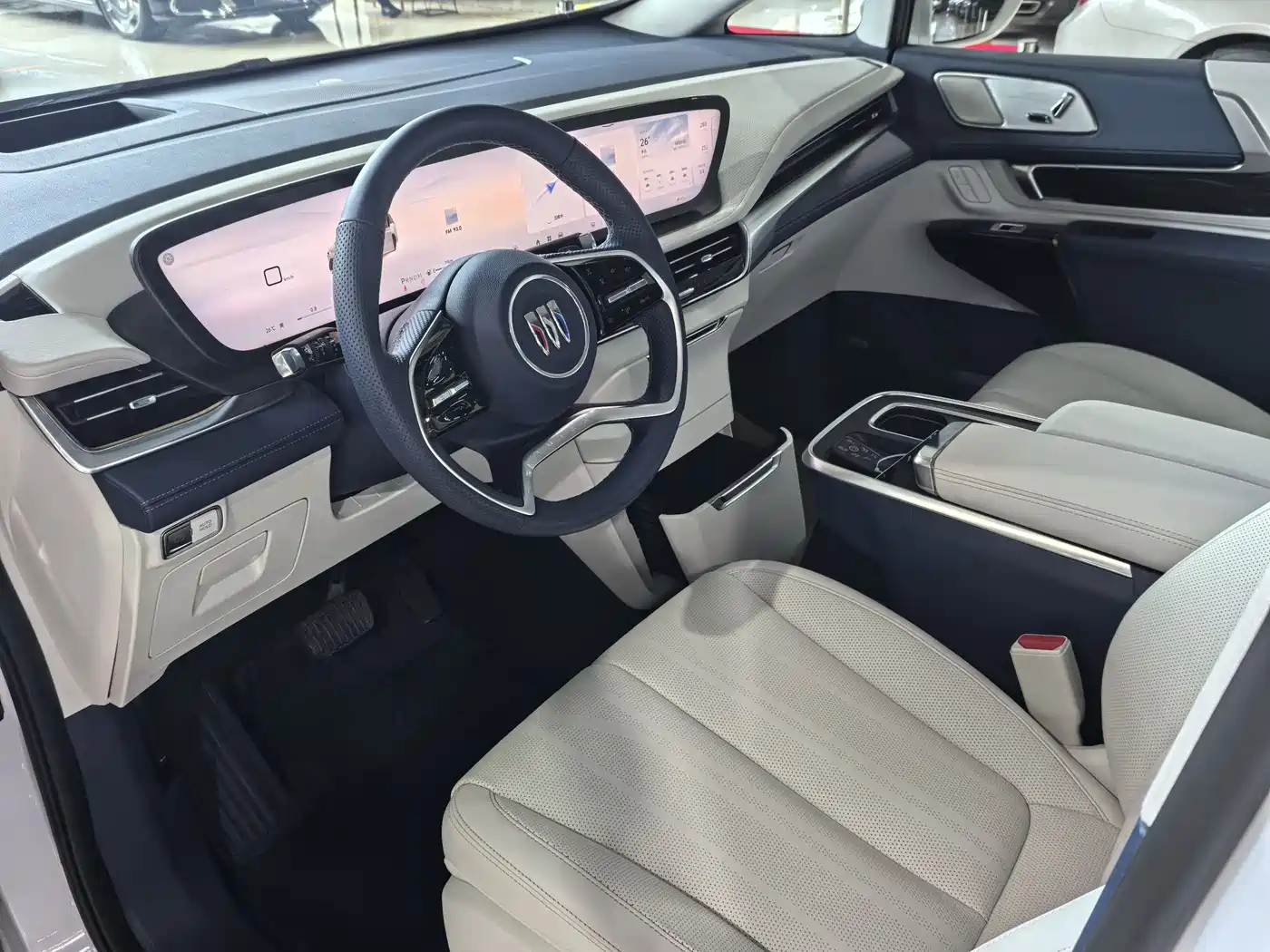 Buick Century 2025 2.0T 6-Seater World Edition фото 5