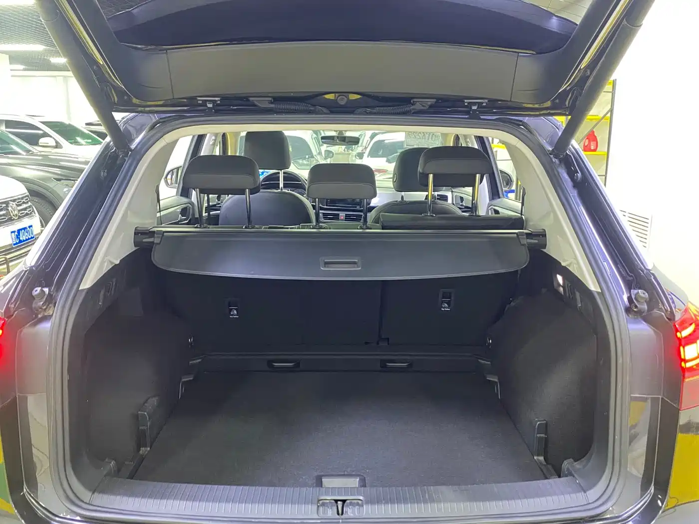 Volkswagen Tayron 2022 280TSI 2WD Luxury Smart Connect Edition фото 16