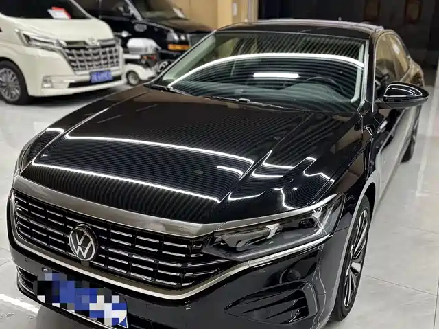 Volkswagen Passat 2023