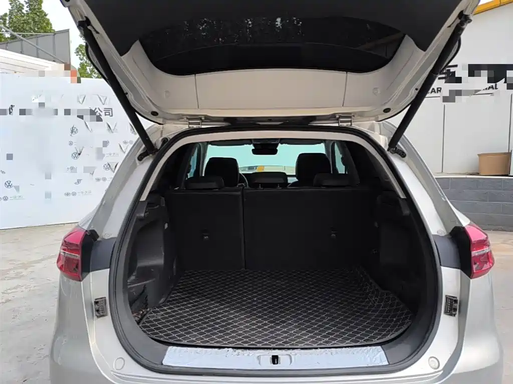 Hongqi HS5 2022 Facelift 2.0T Smart Flag Enjoyment AWD Edition фото 19