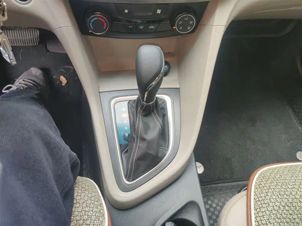 Buick Excelle 2017 15N Automatic Elite фото 14