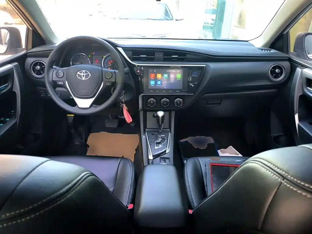 Toyota Corolla 2017 Facelift 1.2T S-CVT GL-i фото 10