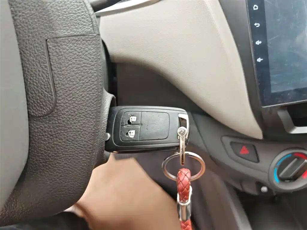 Chevrolet Sail 2018 Sail 3 1.3L AMT Ideal фото 9