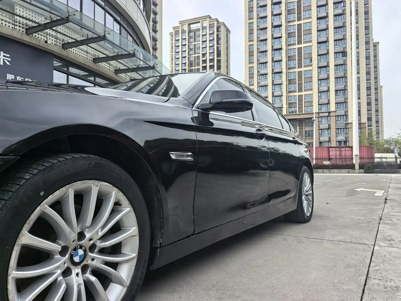 BMW 5 SERIES