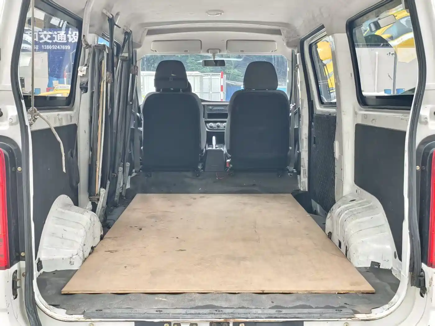 Changan Kaicheng Changan Ruixing EM80 2025 2025 Model Passenger Version Comfort Type 6-seater 300km Tailgate