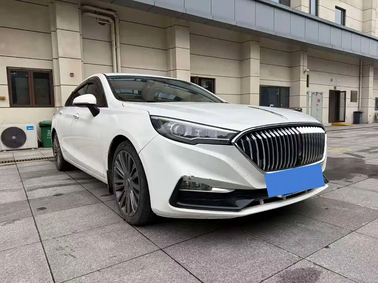 Hongqi H5 2020 1.8T Automatic Smart Connection Qi Rhythm Edition фото 3